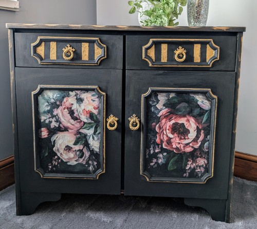 Side board dresser drinks - side,