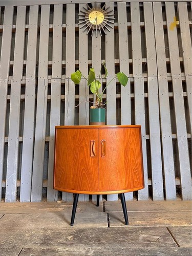 Plan teak corner cabinet - g,